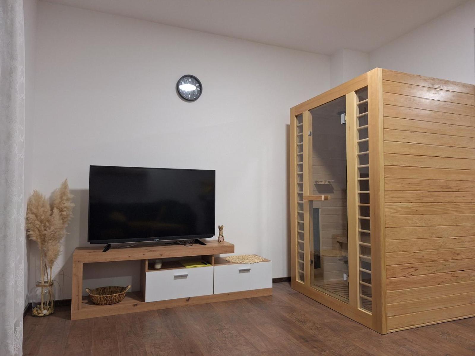 Kraljeva Hiza - Apartmani I Sobe Kralj Sveti Martin Na Muri Bagian luar foto