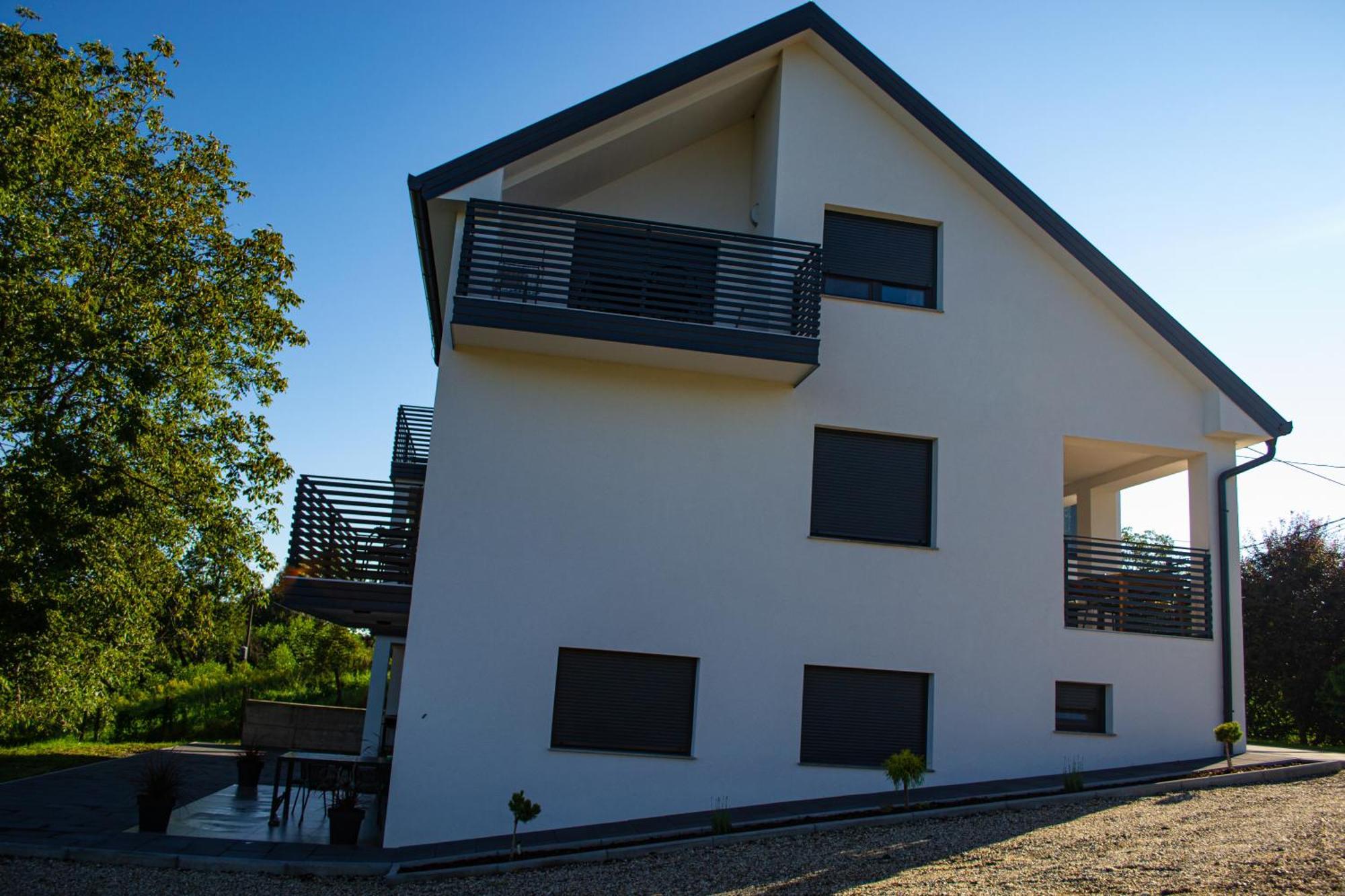 Kraljeva Hiza - Apartmani I Sobe Kralj Sveti Martin Na Muri Bagian luar foto