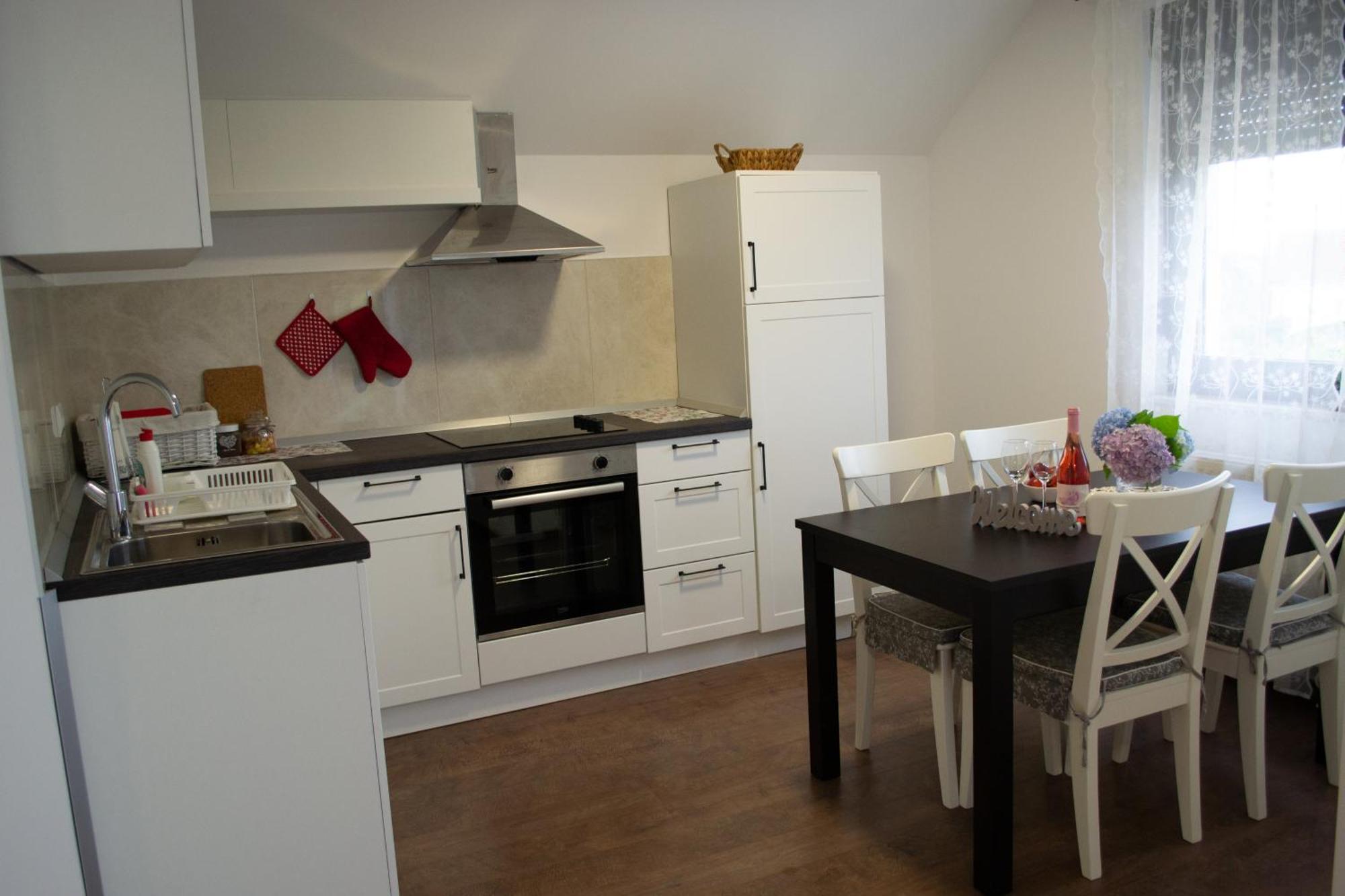 Kraljeva Hiza - Apartmani I Sobe Kralj Sveti Martin Na Muri Bagian luar foto